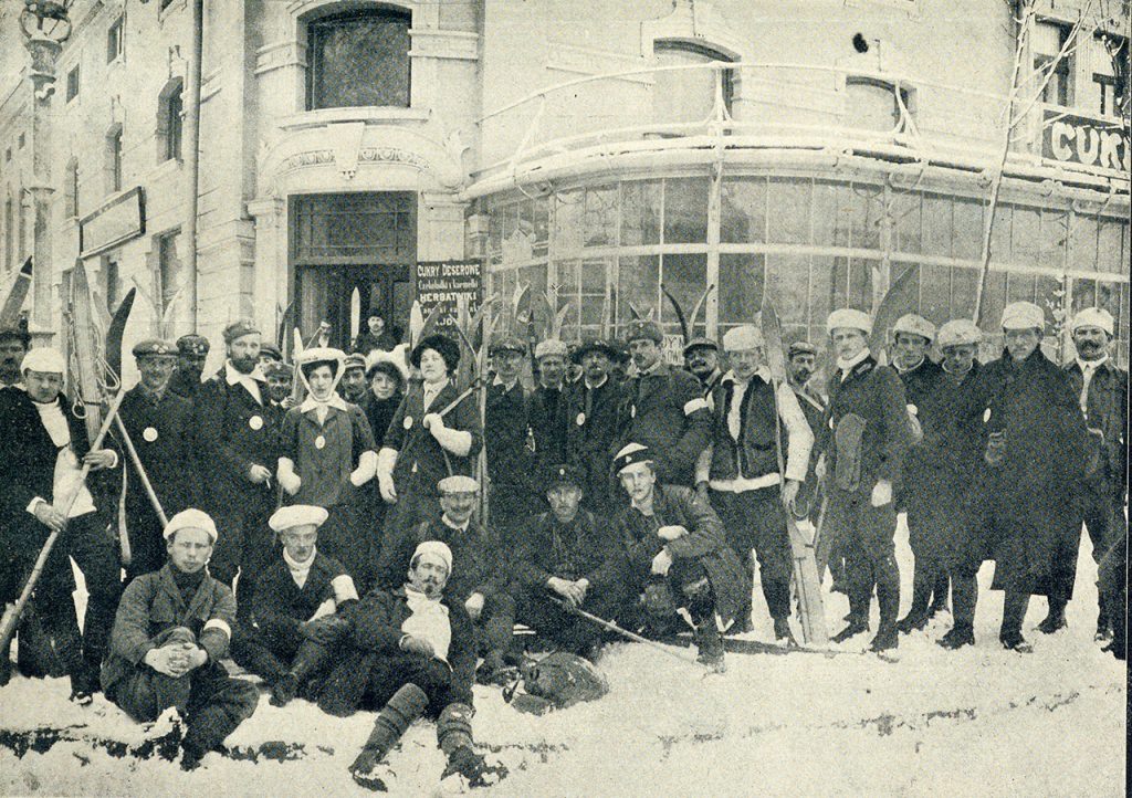 Uczestnicy i goscie zawodow w Zakopanem w 1910 r. – wsrod nich Jan Jarzyna